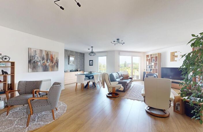 Appartement À Vendre — photo 2