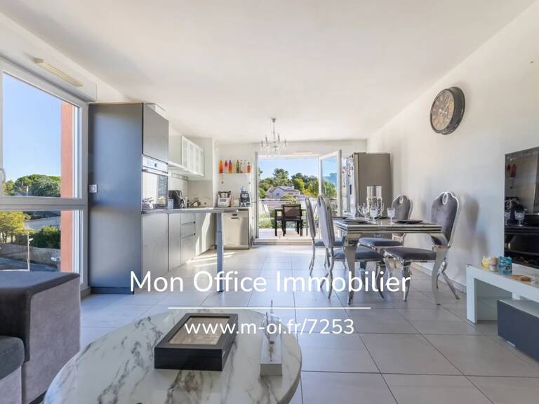 Référence : 7253-MCO - Dernier étage Appartement 3 pièces terrasse et place de parking privative en sous sol — photo 1