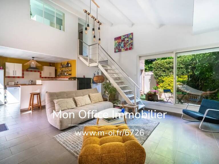 Référence : 6726-GBE - Maison 5 pièces avec jardinet, terrasse et stationnement — photo 1