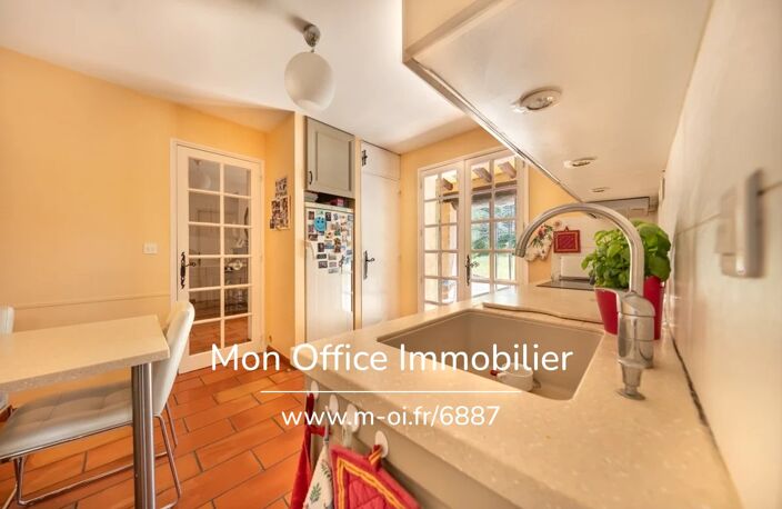 Référence : 6887-MAC. - Aix-en-Provence – Luynes | Propriété de caractère de 186 m² sur plus de 3 000 m² avec piscine et dépendances — photo 5