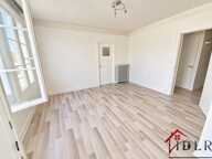 Local professionnel 5 pièces à Châlons-en-Champagne 112.35 m — photo 2