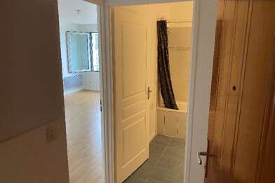Appartement 1 pièces 700 €