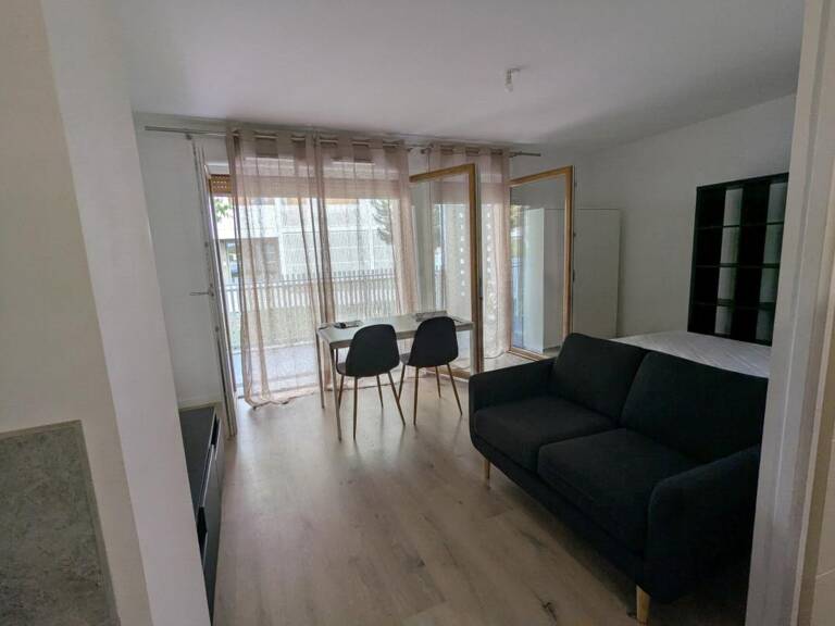 Studio avec grand balcon face au Parc Bourran à Mérignac — photo 1