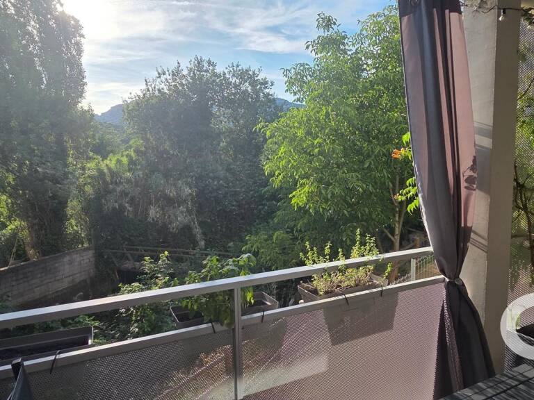 A vendre dans une résidence récente, type 4/5, terrasse de 18m², double box — photo 1