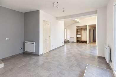 Appartement 4 pièces 165850 €