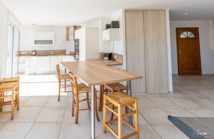 Appartement À Vendre — photo 2