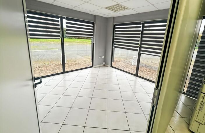 À LOUER – ESPACE DE BUREAUX DE 74 M² – ZONE D’ACTIVITÉ DE SAINT-BRANCHS — photo 5