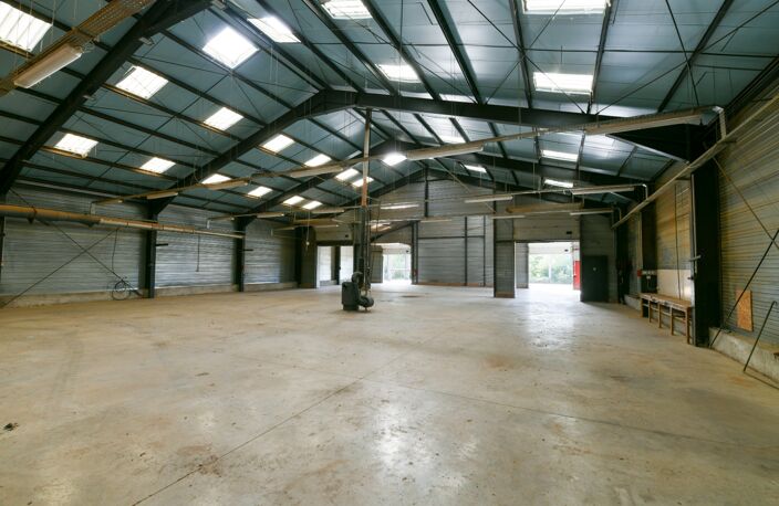 Veynes/Aspres sur Buech/ ZA La Condamine 05140 Local industriel 1000m2/ parcelle de 5000 m2 — photo 4