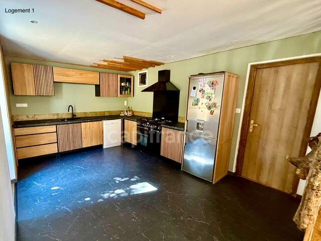 Maison avec deux logements indépendants : une opportunité rare pour habiter, investir ou réunir plusieurs générations — photo du bien