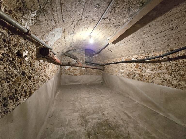 Cave rare à NEUILLY SUR SEINE — photo 1