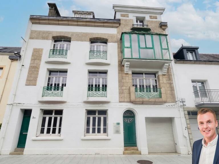 QUIMPER CENTRE (29) – Immeuble de 360 m² habitable avec jardin et garage — photo 1