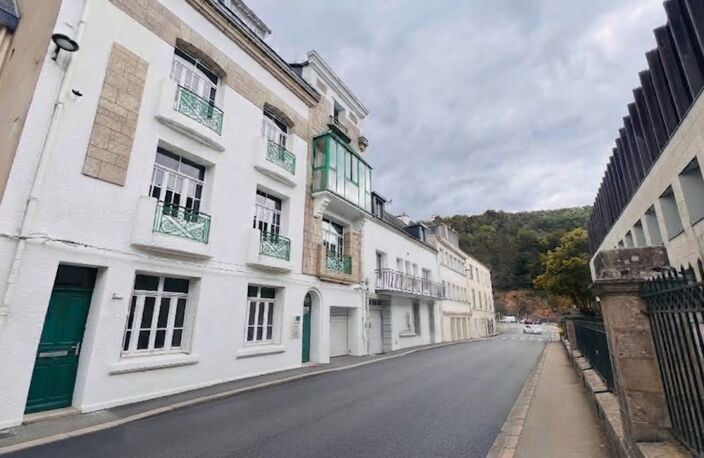 QUIMPER CENTRE (29) – Immeuble de 360 m² habitable avec jardin et garage — photo 2