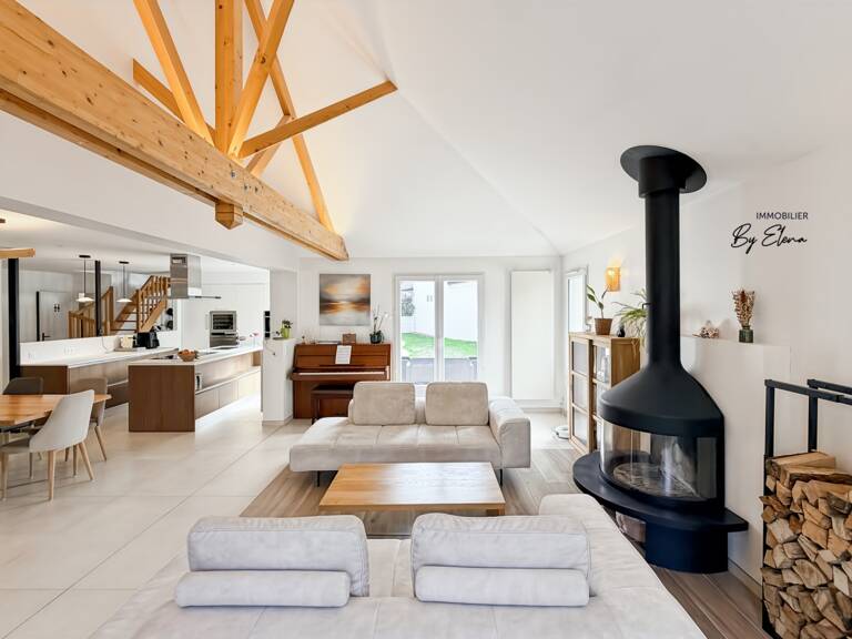 Villa d’architecte rénovée – Golf de Bussy – Plain-pied – 5 chambres – RER A à pied - Bussy-Saint-Georges - à vendre — photo 1