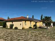 GRANDE MAISON DE PLAIN-PIED - BEAUREGARD-VENDON – 4/5 CHAMBRES – TERRAIN 1 449 m² – VUE PUY DE DÔME — photo 2
