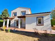 VILLEMOUSTAUSSOU – ÉLÉGANTE MAISON FAMILIALE AVEC JARDIN, TERRASSE ET GARAGE — photo 2