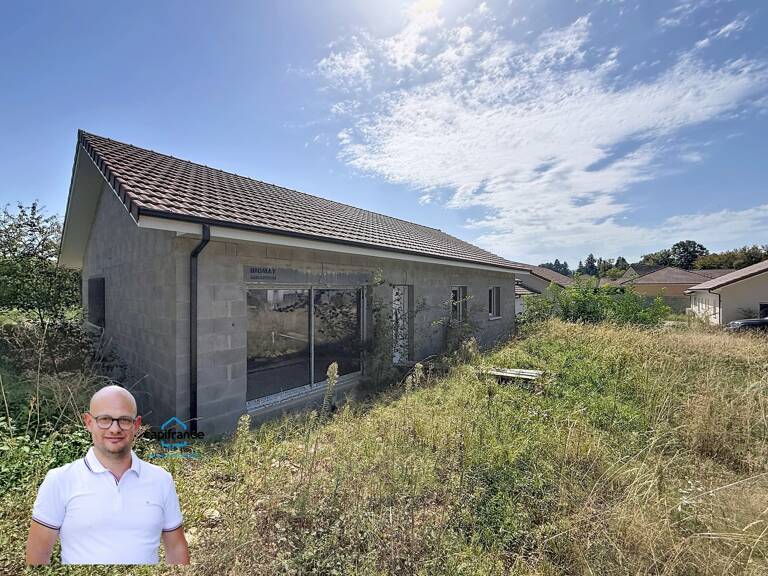 Dpt Isère (38), à vendre LES ABRETS maison P5 de 105,7 m²  - Plain pied A TERMINER — photo 1