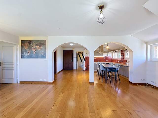 À vendre – T3 lumineux avec jardin, double garage et cave – Collonges-sous-Salève — photo du bien