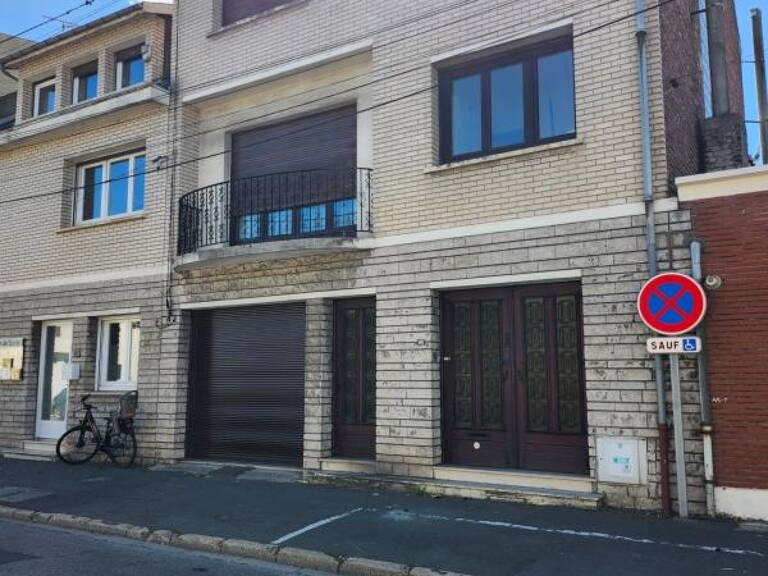 Hénin-Beaumont – Ensemble immobilier à usage mixte avec potentiel garage — photo 1
