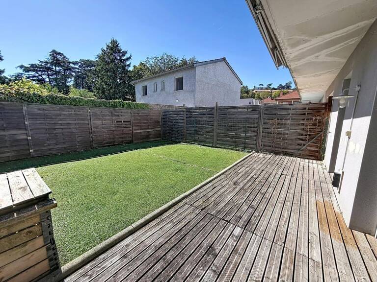 Maison  contemporaine avec terrasse et jardin aux portes de Lyon — photo 1