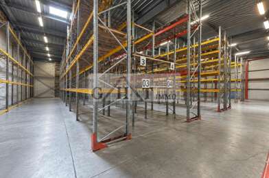 Local industriel  6700000 €