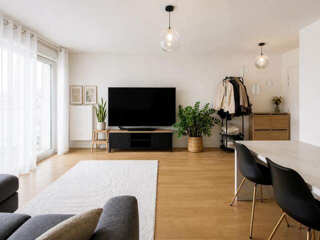 Appartement 4 pièces au pied du Tram et des commerces — photo du bien