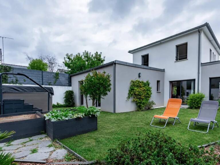 Maison d’exception (147 m²) – DPE A – 4 Chambres + Bureau — photo 1
