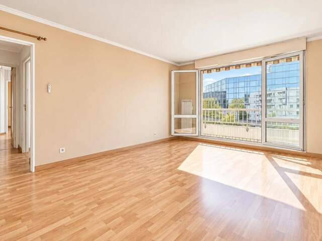 Appartement 3 pièces  - balcon - de 65 m² à Issy-les-Moulineaux — photo du bien