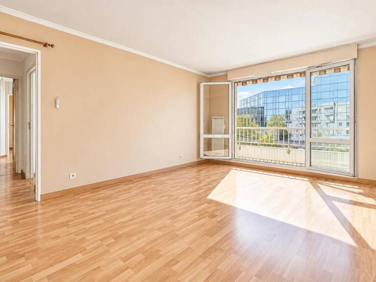 Appartement 3 pièces  - balcon - de 65 m² à Issy-les-Moulineaux — photo 1
