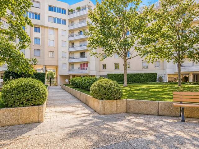 Appartement 3 pièces  - balcon - de 65 m² à Issy-les-Moulineaux — photo du bien