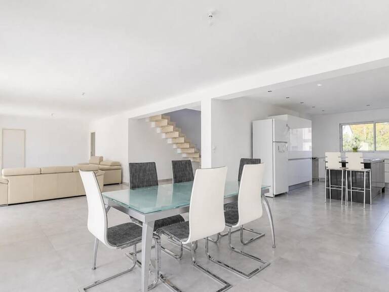 PAVILLON CONTEMPORAIN DE 2018 AVEC VIE DE PLAIN PIED — photo 1