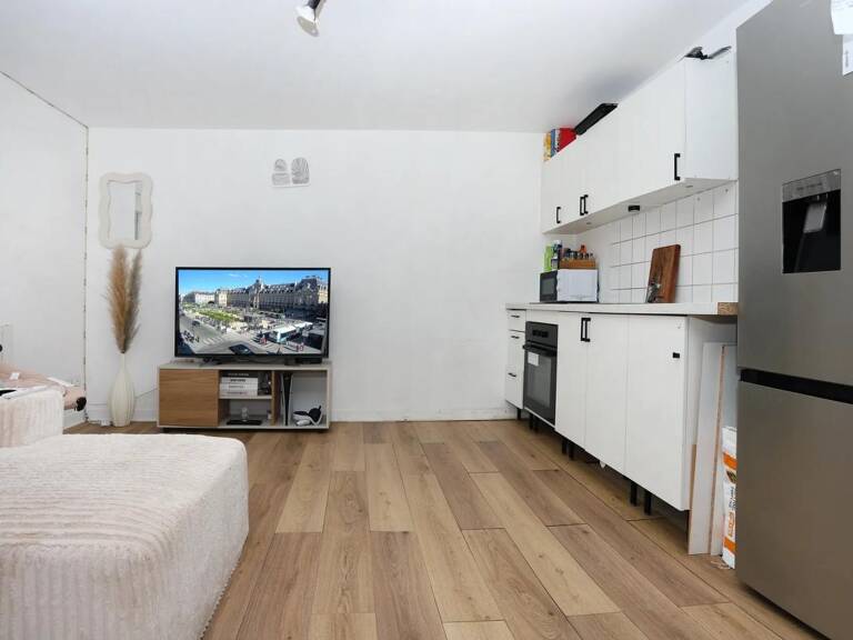 35150 – JANZE - APPARTEMENT DE 46 m2 – 3 PIECES ET GARAGE — photo 1