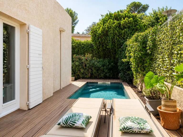 Villa de 5 pièces de 137 m² à Marseille — photo 1