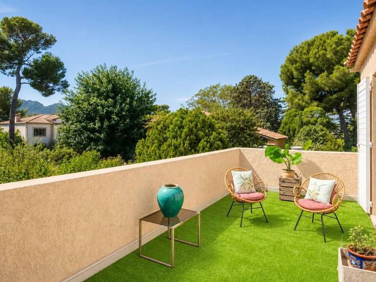 Villa de 5 pièces de 137 m² à Marseille — photo 1