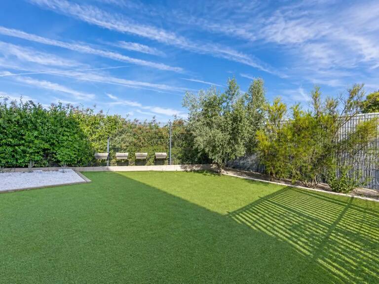Maison récente de 4 pièces de 73 m² avec jardin situé à Le Muy — photo 1
