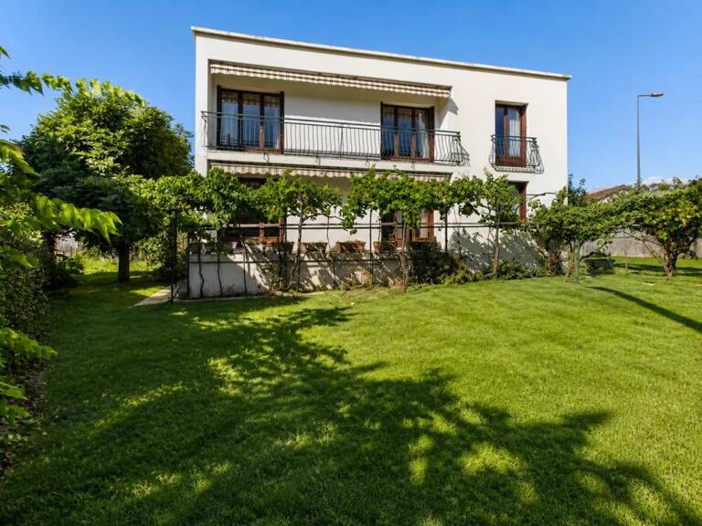 Maison de 8 pièces de 226,7 m² à Valence — photo 1