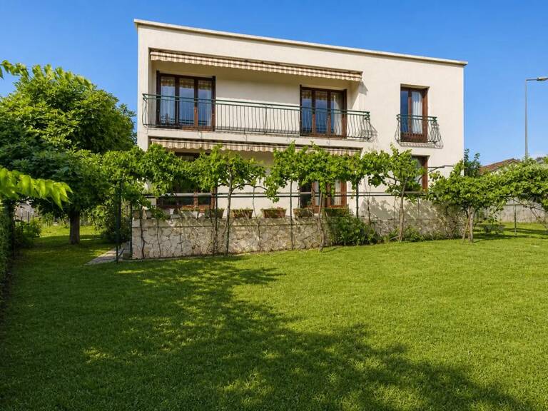 Maison Valence Chateauvert de 226,7 m2 — photo 1
