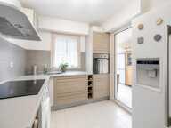 2P TRAVERSANT 44,7 M² – DOUBLE TERRASSE – STATIONNEMENT PRIVATIF — photo 3