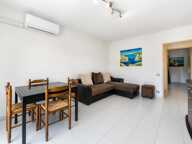 2P TRAVERSANT 44,7 M² – DOUBLE TERRASSE – STATIONNEMENT PRIVATIF — photo 2