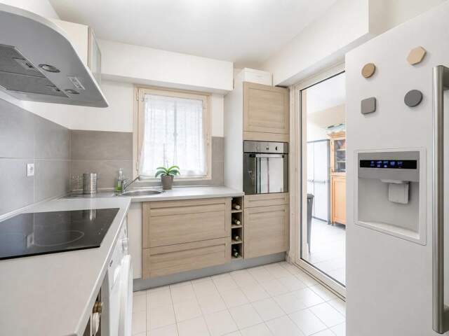 2P TRAVERSANT 44,7 M² – DOUBLE TERRASSE – STATIONNEMENT PRIVATIF — photo du bien