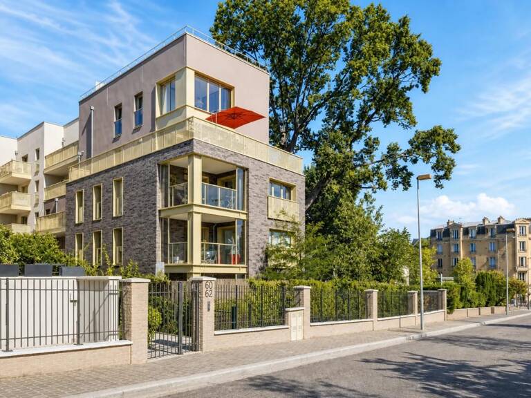 Duplex 5 pièces de 102 m² habitable et 102m² d'extérieur (balcon, terrasse et roof top) à Enghien-les-Bains — photo 1