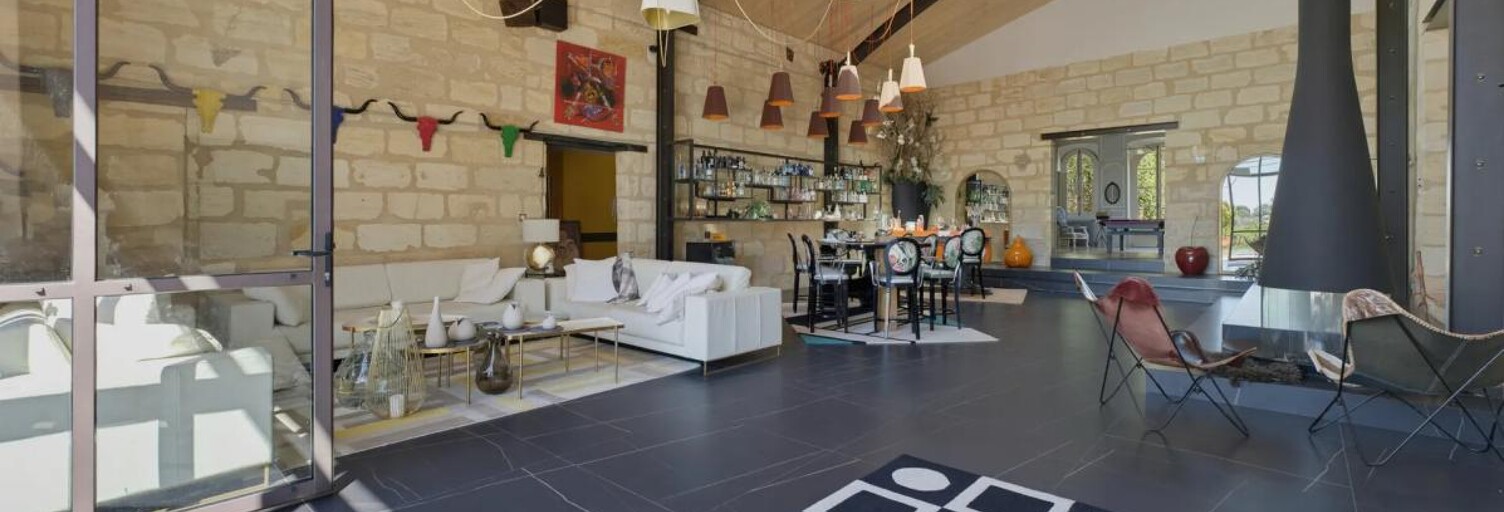 Maison 12 Pièces 413 m² à vendre à Macau (33460)