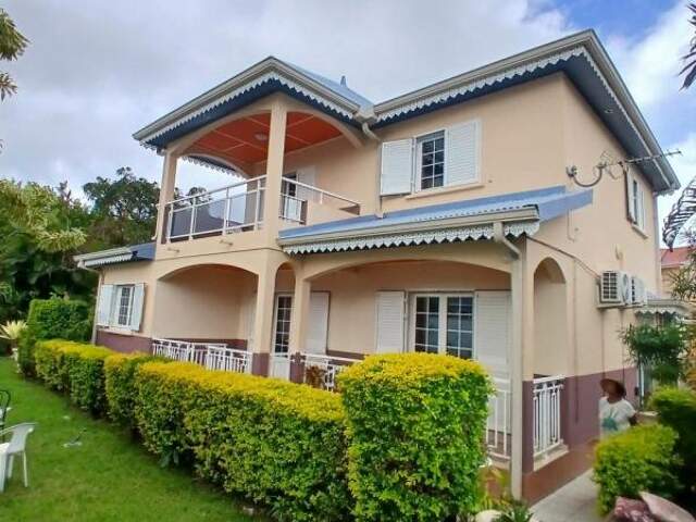 Charmante maison de 122 m2 au centre de Bras Panon — photo du bien