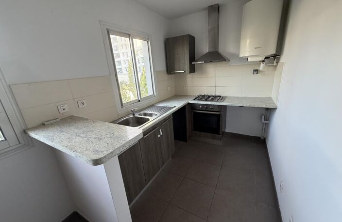 F2 de 43 m2 Saint-Denis centre ville — photo 2