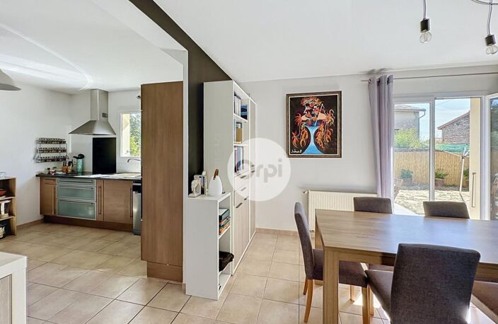 Maison Soucieu En Jarrest 5 pièce(s) 112 m2 — photo 4