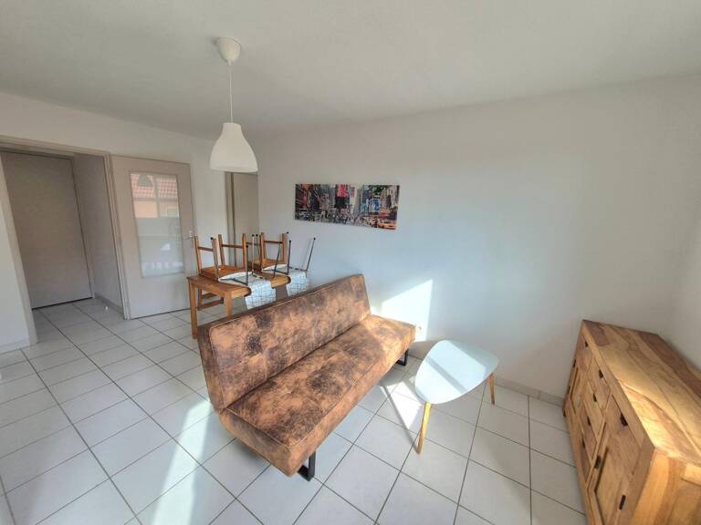 Appartement F2 Meublé Proche Autoroute- ILLANGE — photo 1