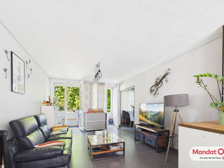 SAINT-REMI APPARTEMENT TRAVERSANT T4 AVEC BALCON — photo 1