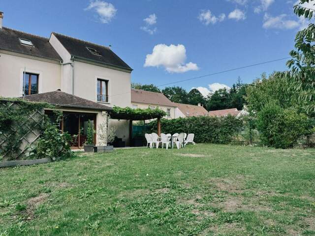 Maison récente de 2013 avec terrain de 1 000 m² – Bréançon — photo du bien