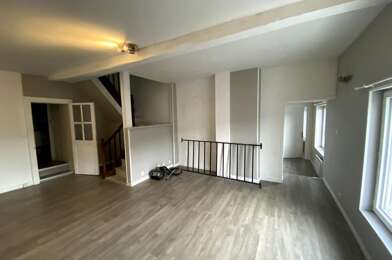 Appartement 4 pièces 738 €