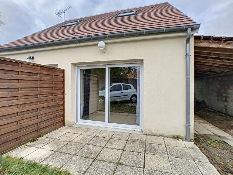 Appartement F2 en duplex sur la Ferté Saint Aubin — photo 1