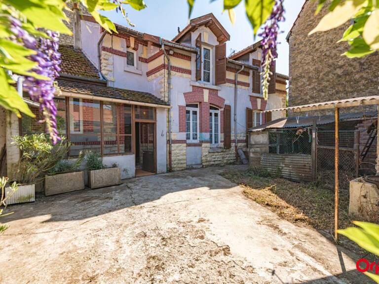 Maison À Vendre — photo 1